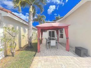 4923 SW 33rd Way, Hollywood FL 33312