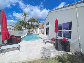 4923 SW 33rd Way, Hollywood FL 33312
