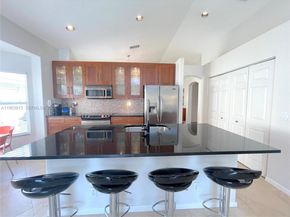 4923 SW 33rd Way, Hollywood FL 33312