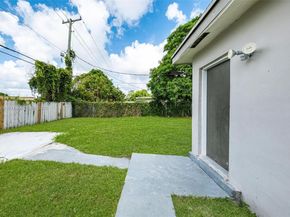 3460 NW 1st St, Lauderhill FL 33311
