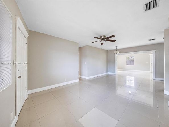 3460 NW 1st St, Lauderhill FL 33311