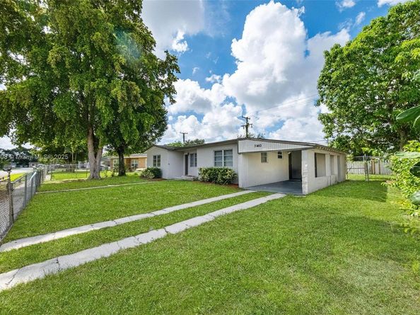 3460 NW 1st St, Lauderhill FL 33311