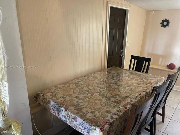 665 NW 153rd St, Miami FL 33169