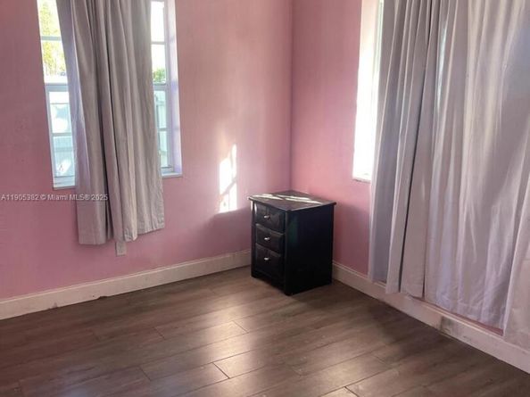 665 NW 153rd St, Miami FL 33169