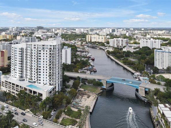 10 SW South River Dr 1509, Miami FL 33130