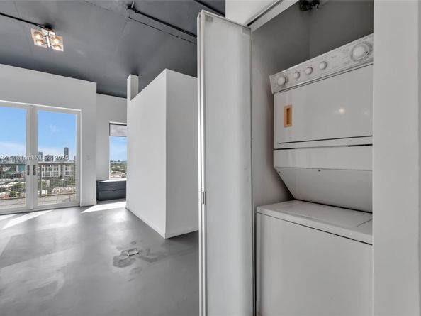 10 SW South River Dr 1509, Miami FL 33130