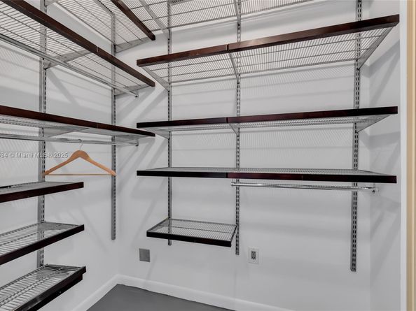 10 SW South River Dr 1509, Miami FL 33130