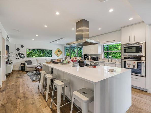 79 W Shore Dr W, Miami FL 33133