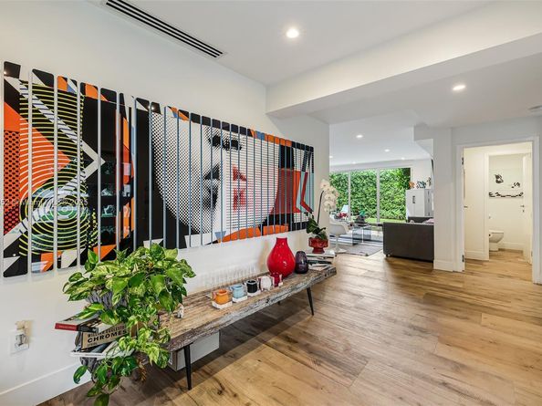 79 W Shore Dr W, Miami FL 33133