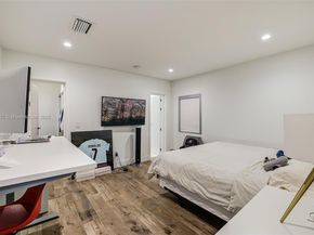 79 W Shore Dr W, Miami FL 33133