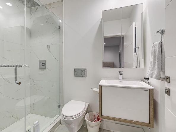 79 W Shore Dr W, Miami FL 33133