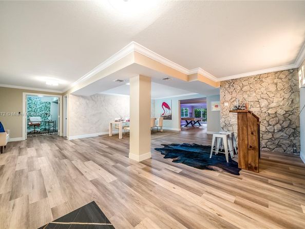1652 NE 39th St, Oakland Park FL 33334