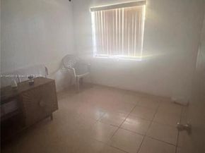 1061 SW 4th Ter, Deerfield Beach FL 33441