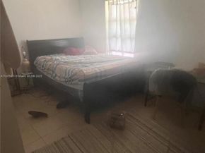 1061 SW 4th Ter, Deerfield Beach FL 33441