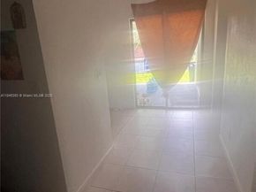 1061 SW 4th Ter, Deerfield Beach FL 33441