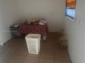 1061 SW 4th Ter, Deerfield Beach FL 33441