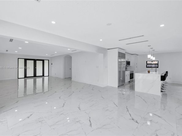 1608 SW 5th Ct, Fort Lauderdale FL 33312