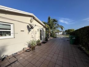 15745 SW 303rd Ter, Homestead FL 33033