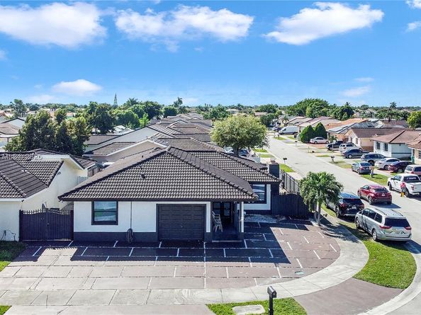 14880 SW 56th Ter, Miami FL 33193