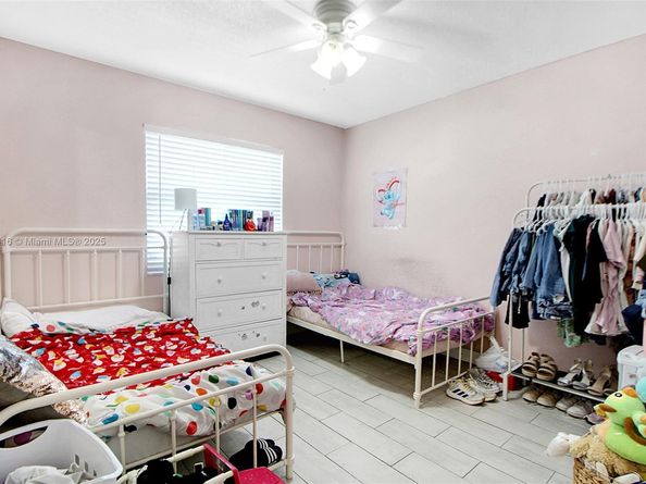 14880 SW 56th Ter, Miami FL 33193