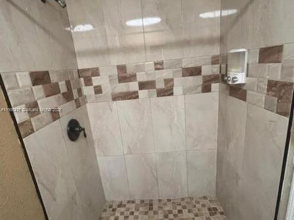 14880 SW 56th Ter, Miami FL 33193