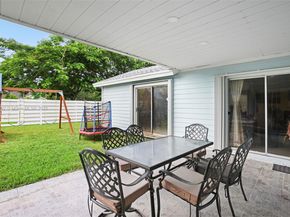 15025 SW 142nd Pl, Miami FL 33186
