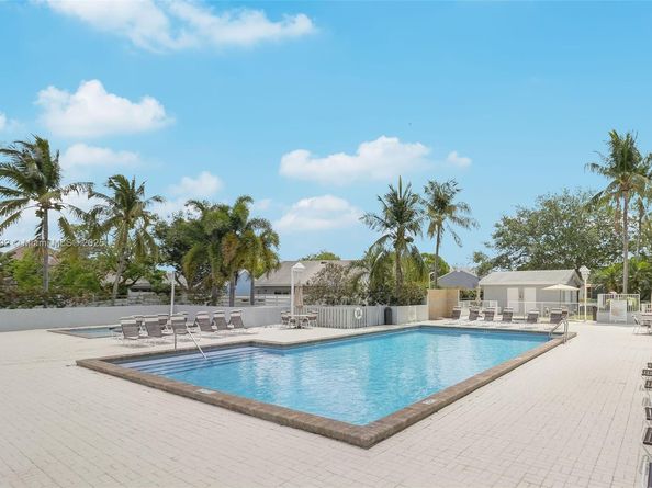 15025 SW 142nd Pl, Miami FL 33186