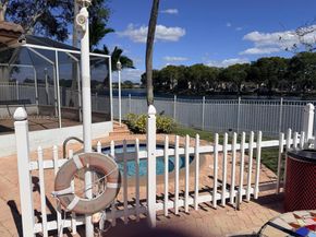 11509 NW 10th St 11509, Pembroke Pines FL 33026
