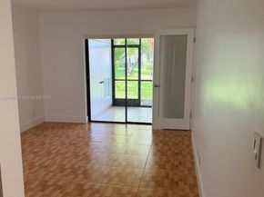 11509 NW 10th St 11509, Pembroke Pines FL 33026