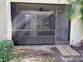 11509 NW 10th St 11509, Pembroke Pines FL 33026
