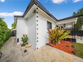 3041 NW 51st St, Miami FL 33142