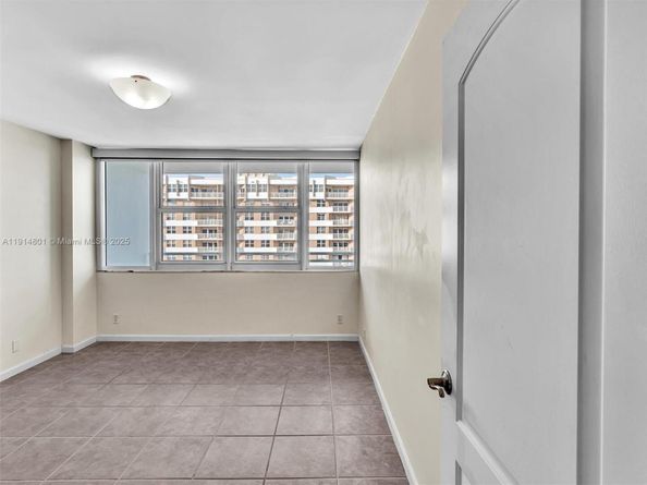 2030 S Ocean Dr 2024, Hallandale Beach FL 33009