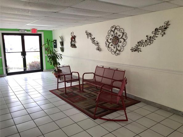 3582 NE 171st Street 301, North Miami Beach FL 33160