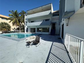 3582 NE 171st Street 301, North Miami Beach FL 33160