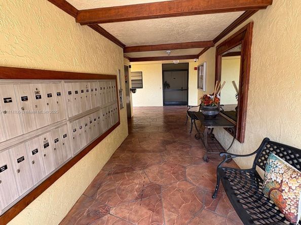 23385 S Barwood Ln S 408, Boca Raton FL 33428