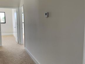 4416 NW 9th St, Plantation FL 33317