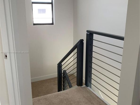 4416 NW 9th St, Plantation FL 33317