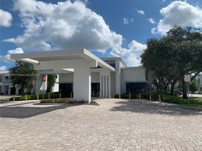 4416 NW 9th St, Plantation FL 33317