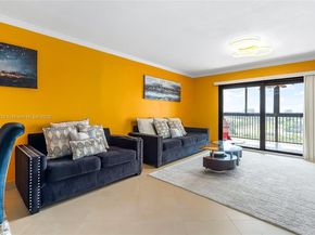 2200 S Cypress Bend Dr 804, Pompano Beach FL 33069