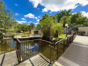 2200 S Cypress Bend Dr 804, Pompano Beach FL 33069