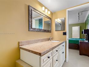 2200 S Cypress Bend Dr 804, Pompano Beach FL 33069