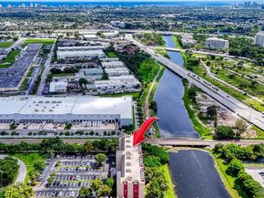 2200 S Cypress Bend Dr 804, Pompano Beach FL 33069