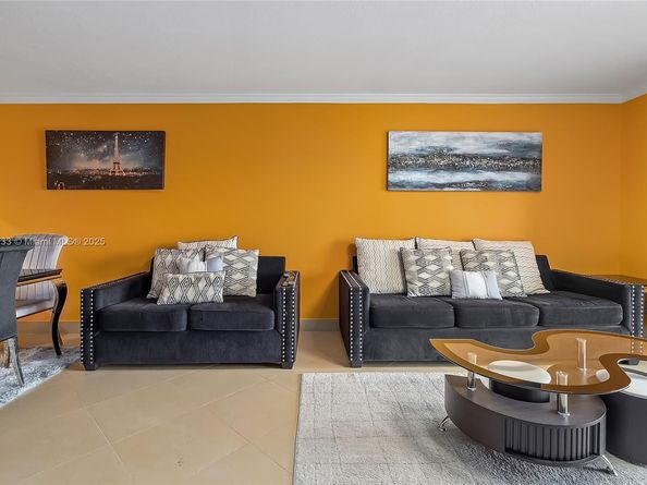 2200 S Cypress Bend Dr 804, Pompano Beach FL 33069