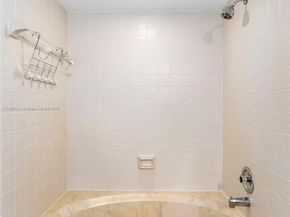 2200 S Cypress Bend Dr 804, Pompano Beach FL 33069