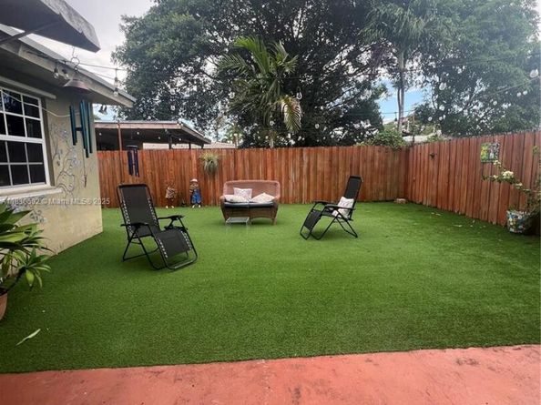 2815 SW 36th Ave, Miami FL 33133