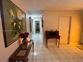 2815 SW 36th Ave, Miami FL 33133