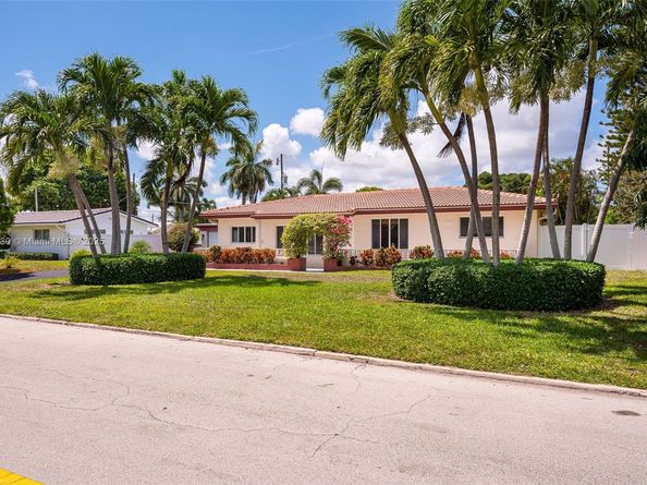 435 NE 36th St, Boca Raton FL 33431