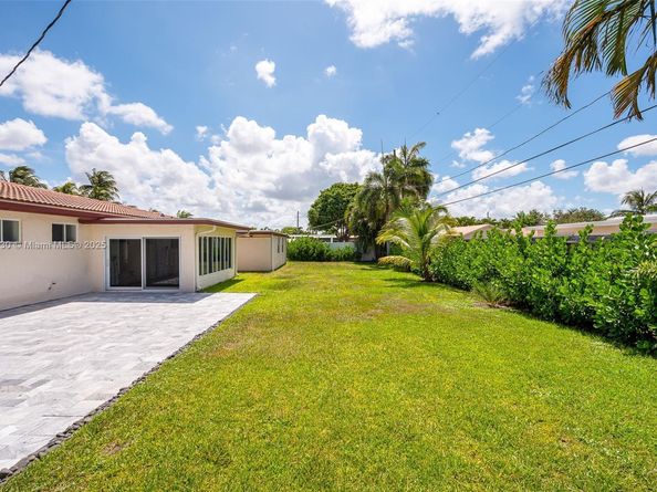 435 NE 36th St, Boca Raton FL 33431