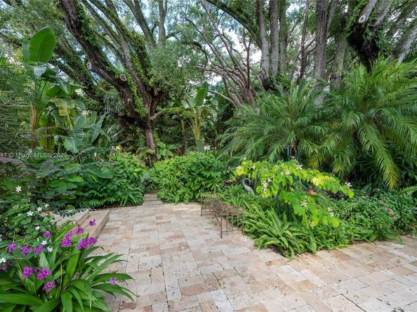 1036 S Greenway Dr, Coral Gables FL 33134
