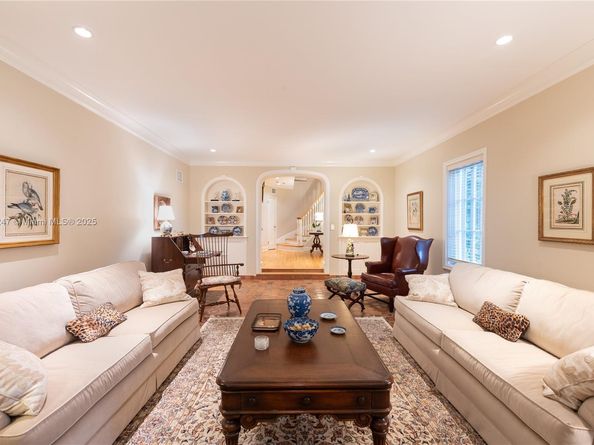 1036 S Greenway Dr, Coral Gables FL 33134